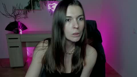 EricaPowers online show from December 23, 2024, 11:17 am