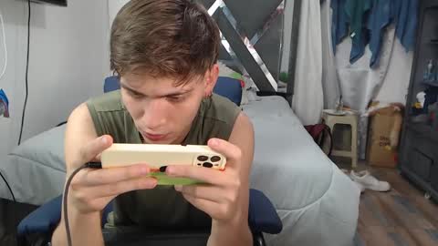 erick_de_rossee online show from December 9, 2024, 11:25 pm