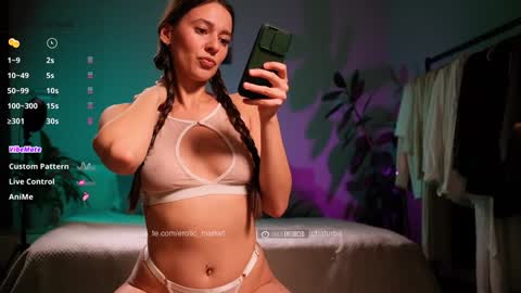 SOFIA  DAMIEN   PVT MODEL online show from December 10, 2024, 6:51 pm