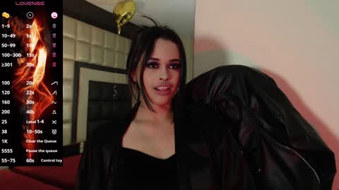 evaafoxxy_ online show from December 24, 2024, 11:42 am