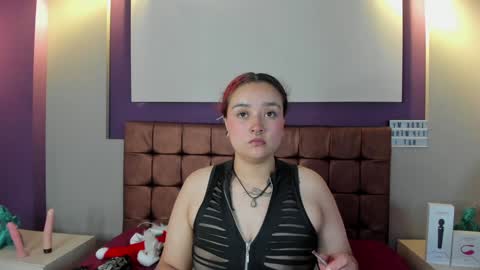 evelyn_and_emma online show from December 17, 2024, 12:11 pm