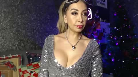 EvelynaGrey online show from December 27, 2024, 3:42 am