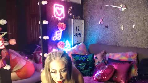 EvelynaGrey online show from December 18, 2024, 2:48 am