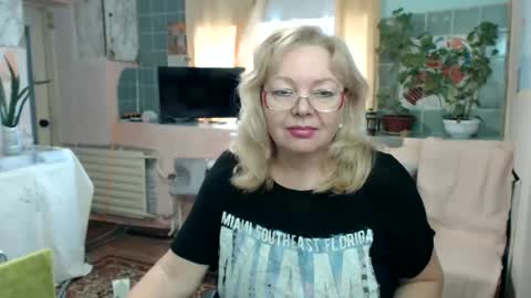 BarbaraBlondy online show from January 10, 2025, 10:49 am