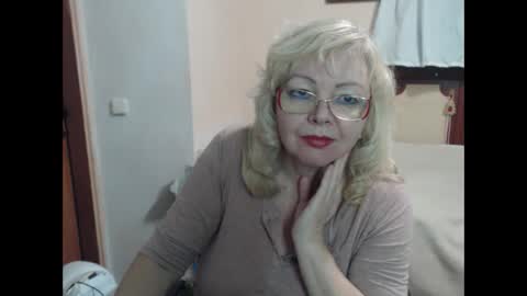 BarbaraBlondy online show from December 21, 2024, 8:52 pm