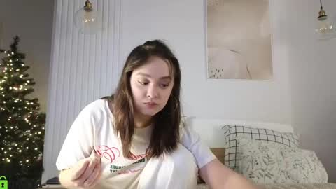 evi_woow online show from December 10, 2024, 9:54 pm