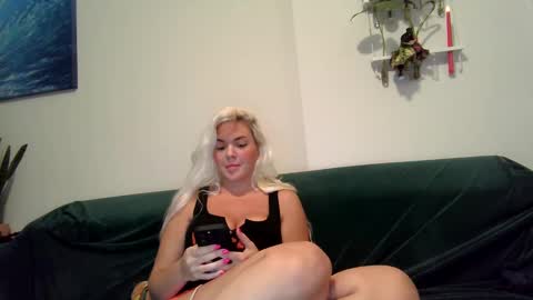 Badblondebunny online show from November 23, 2024, 12:28 am