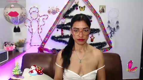 FernandaEloisa online show from December 29, 2024, 4:01 pm