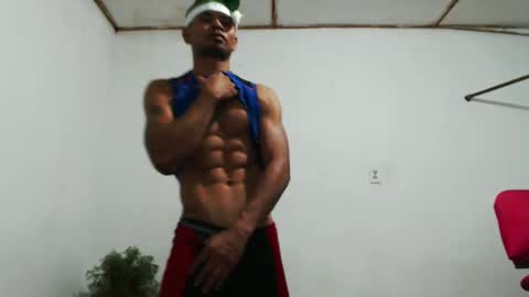 fernandez_latinblack online show from December 20, 2024, 2:04 am