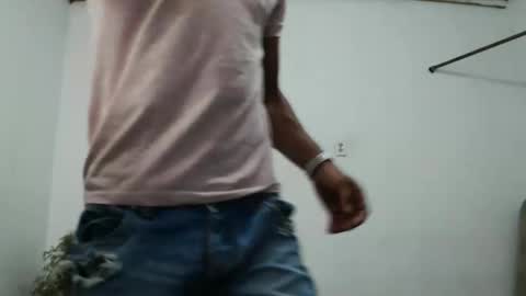 fernandez_latinblack online show from December 29, 2024, 2:34 am