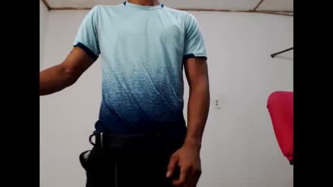 fernandez_latinblack online show from January 19, 2025, 1:32 am