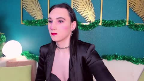 Hi Im Fill. I am online on Tue Wed Thu Sun 12 - 2 am  online show from December 16, 2024, 10:04 am