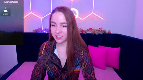 Angelina  follow me kiss online show from December 28, 2024, 8:34 am