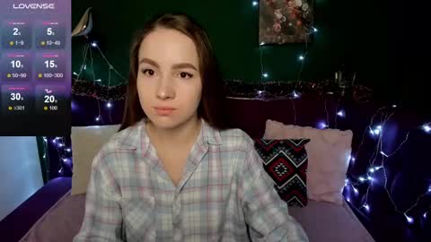 Angelina  follow me kiss online show from January 3, 2025, 7:21 am