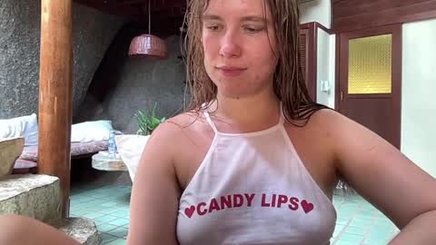 fluffy_bunnyxxx online show from January 10, 2025, 5:58 am