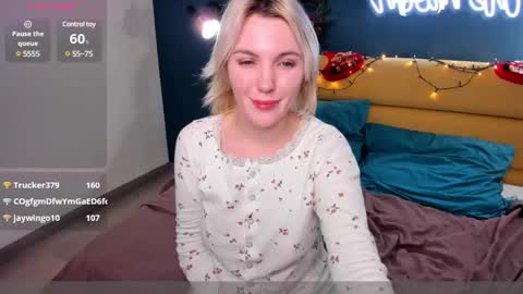 Monica online show from January 8, 2025, 1:07 pm