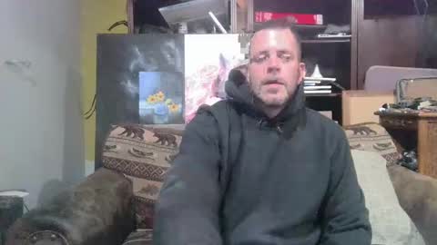 frostydhoman1221 online show from January 4, 2025, 1:26 pm