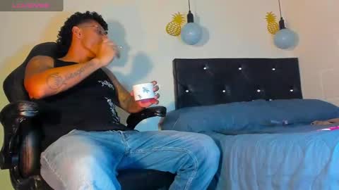 Ricardodominic 1   MODELO INDEPENDIENTE online show from December 22, 2024, 2:49 am