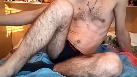 Italian men online show from December 17, 2024, 3:05 pm