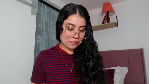 GabrielaRossa online show from January 7, 2025, 12:37 pm