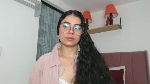 GabrielaRossa online show from December 18, 2024, 12:27 pm