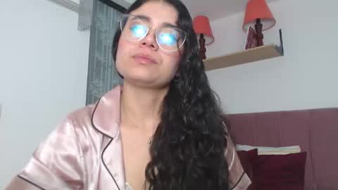 GabrielaRossa online show from December 11, 2024, 12:39 pm