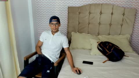 geminiano_hot online show from December 5, 2024, 11:47 am