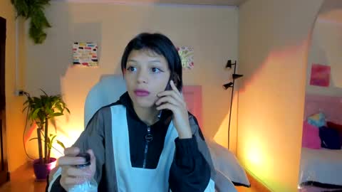 gimena_gonzales online show from December 18, 2024, 11:43 am