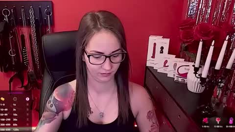 gina_hotlick online show from November 12, 2024, 7:14 am