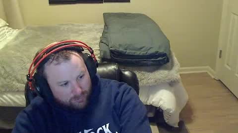 gingerbearded_man online show from January 4, 2025, 4:12 am