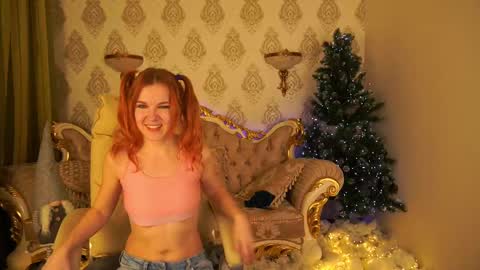 GingerLizzii online show from December 30, 2024, 2:21 pm