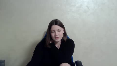 girl_leya online show from November 12, 2024, 9:16 pm