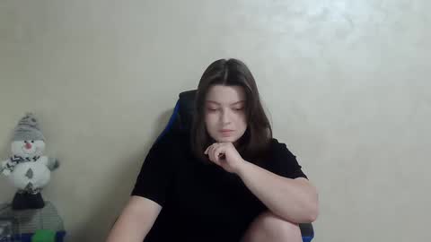 girl_leya online show from December 22, 2024, 11:11 pm