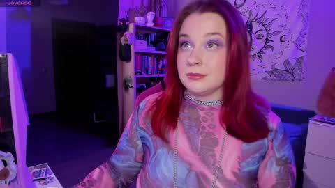 AlexaMillis online show from January 20, 2025, 8:07 pm