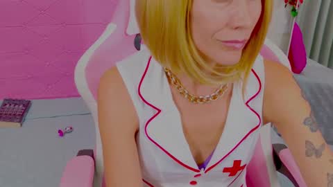 Blondy erotic online show from January 3, 2025, 3:16 pm