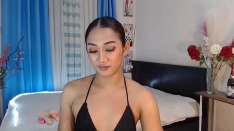 gorgeous_nicole online show from December 21, 2024, 2:01 am