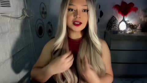 Amanda rose online show from January 8, 2025, 1:44 am