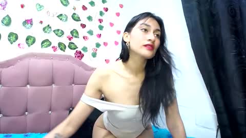 greicy_rousse online show from January 14, 2025, 2:22 pm