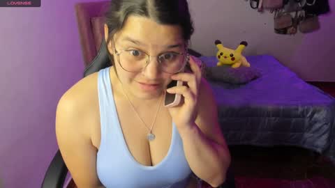 Hello Im Julieta Im 25 years old welcome to my room have fun and be happy. online show from December 16, 2024, 3:36 am