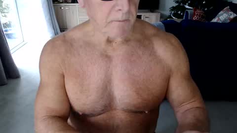 Gymguy online show from December 17, 2024, 11:08 am