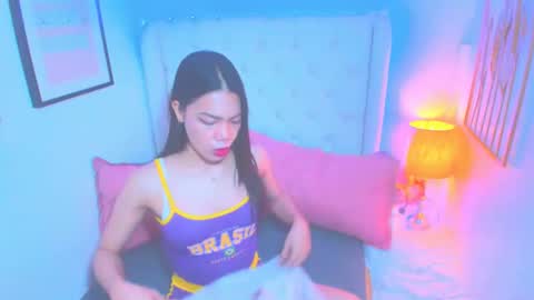 HAILEE HORNY online show from February 5, 2025, 12:25 pm