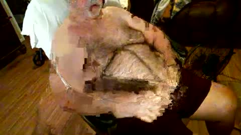 hairybear813 online show from December 7, 2024, 1:41 am