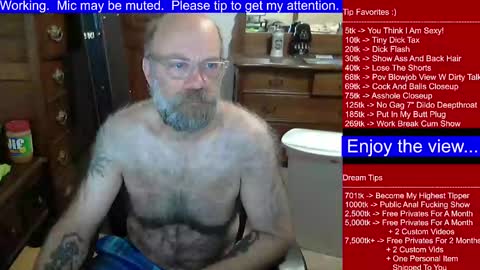 HairyDaddyBear69 online show from December 16, 2024, 1:06 pm