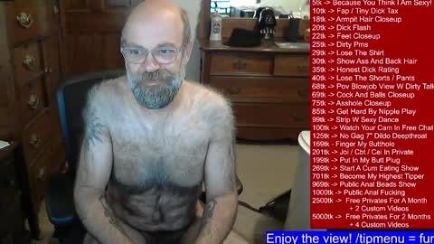 HairyDaddyBear69 online show from January 17, 2025, 2:22 pm