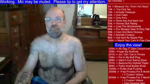 HairyDaddyBear69 online show from December 30, 2024, 1:05 pm