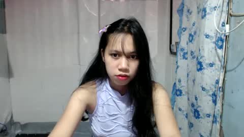 hannah_touch online show from November 19, 2024, 8:17 pm