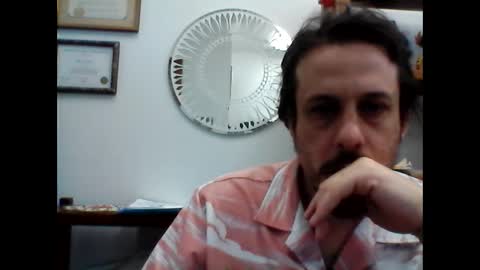 hawaiiguy711 online show from December 31, 2024, 2:01 am