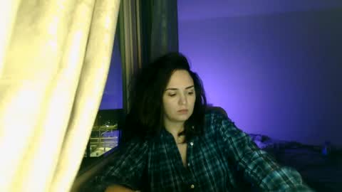 hazeel_x online show from January 3, 2025, 3:48 pm