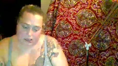 hazelann2025 online show from January 15, 2025, 4:01 am