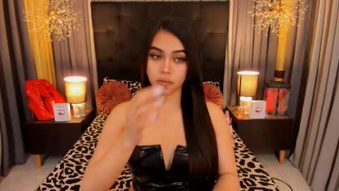 hennessygoddess69 online show from January 10, 2025, 9:01 am